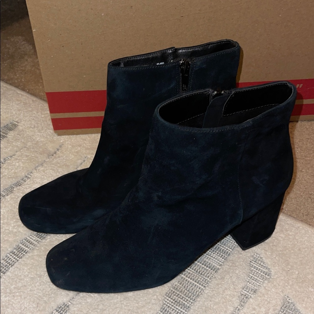Bella Vita Black Suede Block Heel Ankle Booties